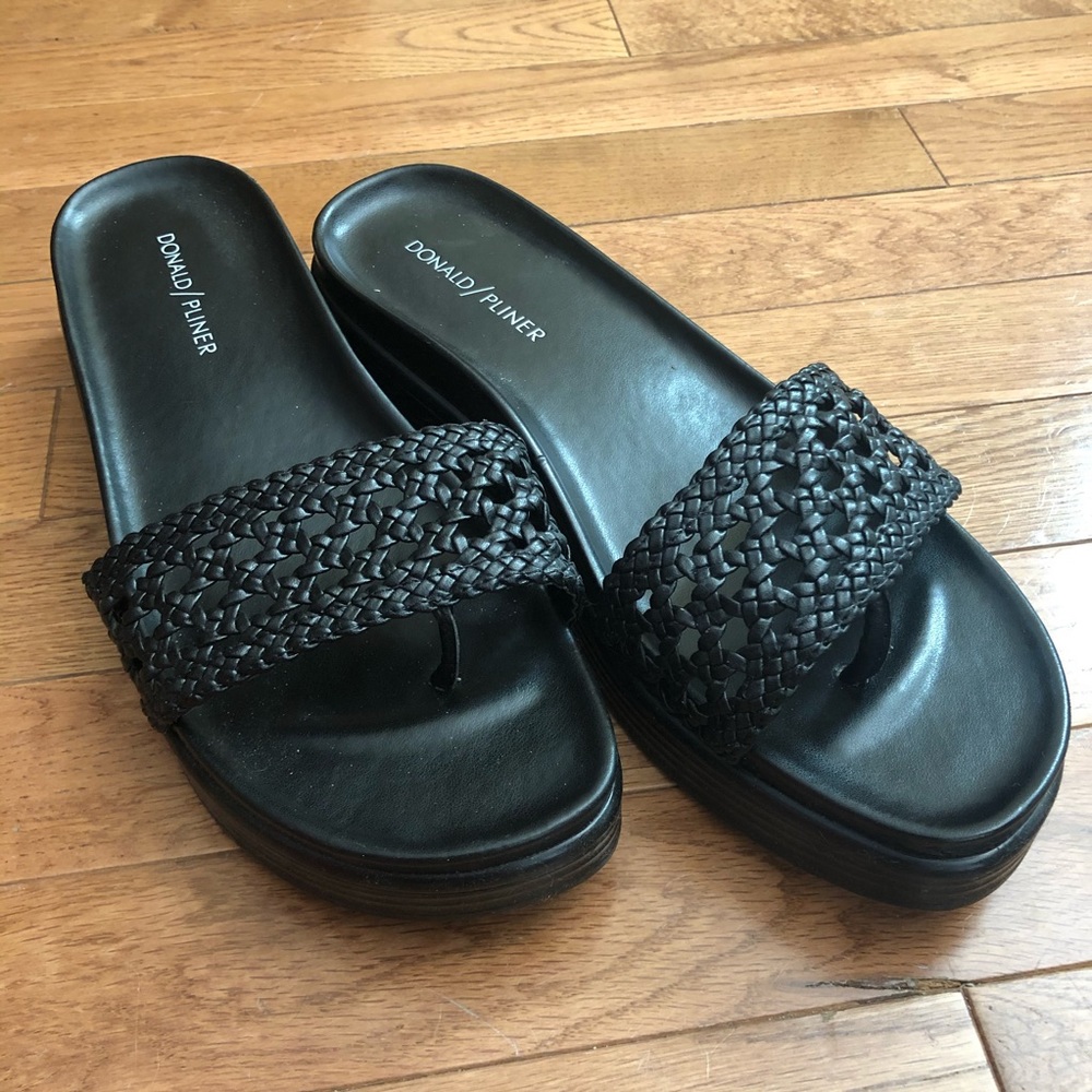 Donald Pliner sandals